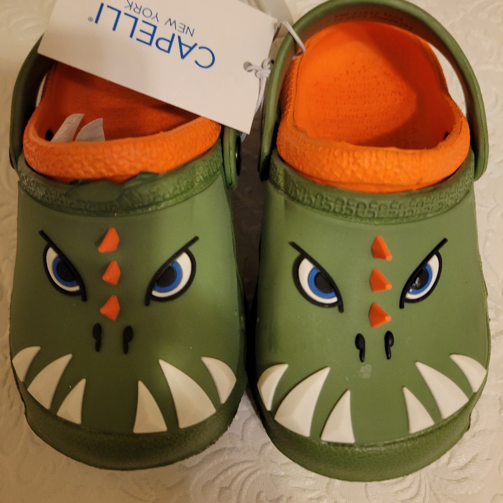 Capelli New York Croc Clog Sliders.